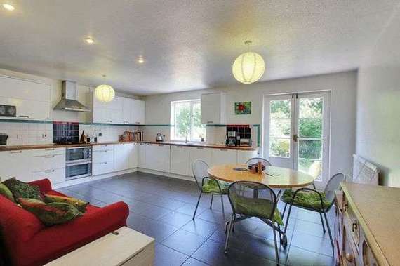 4 Bedroom Terraced