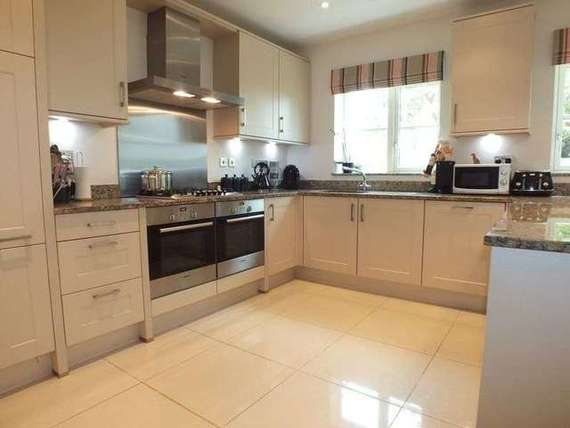 5 Bedroom Detached