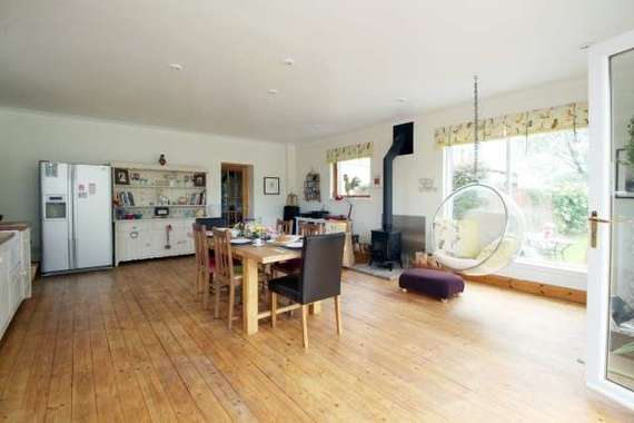 4&nbsp;Bedroom&nbsp;Semi-Detac...