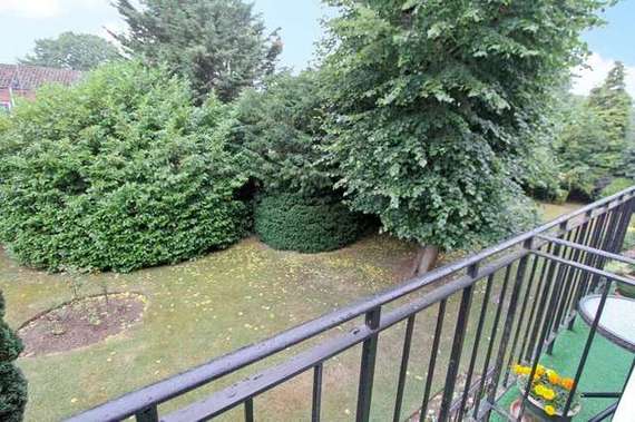 2 Bedroom Flat