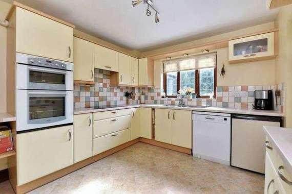 5 Bedroom Detached