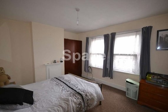 1 Bedroom Flat