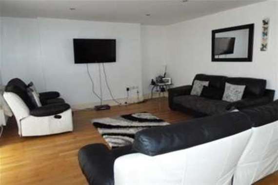 2 Bedroom Flat