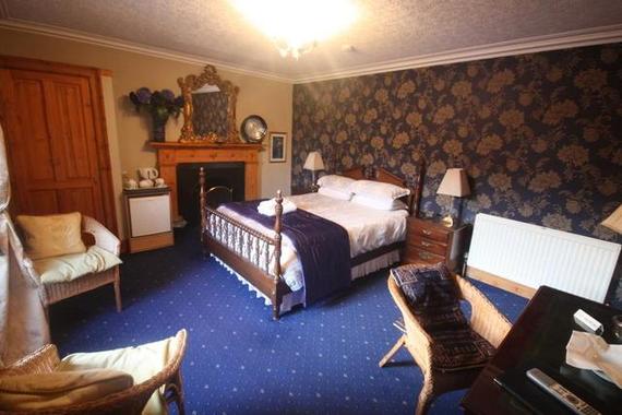 7 Bedroom Detached