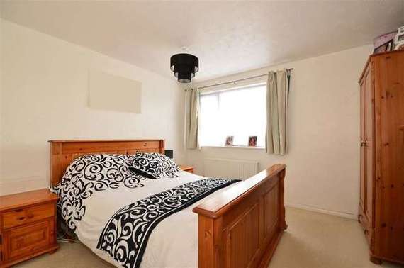 2 Bedroom Ground Fla...