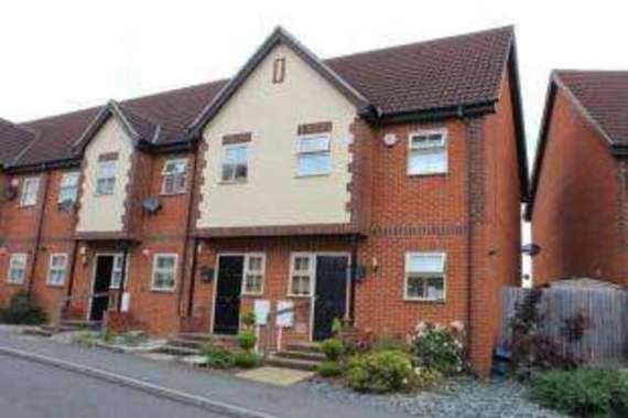 3 Bedroom End of Ter...