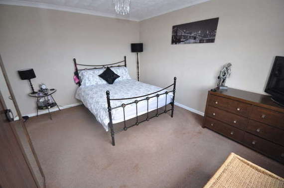3 Bedroom Semi-Detac...
