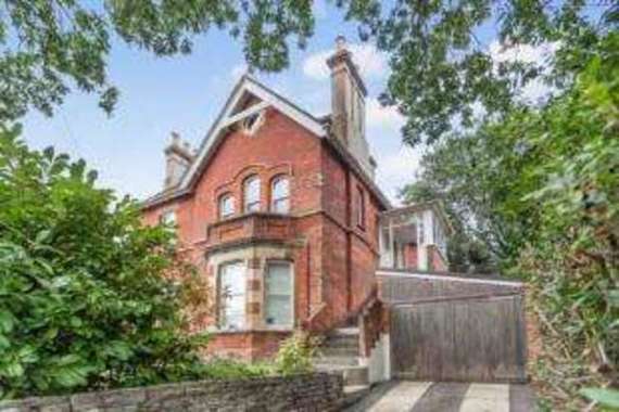 2 Bedroom Flat