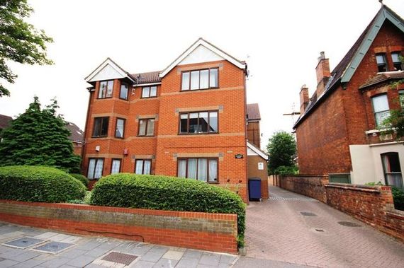 1 Bedroom Flat
