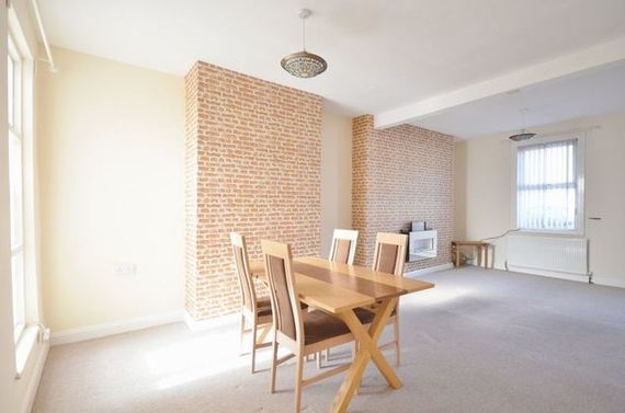 2 Bedroom Terraced