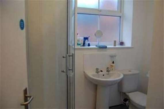 5 Bedroom Flat
