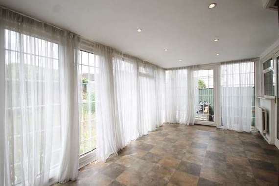 3 Bedroom End of Ter...