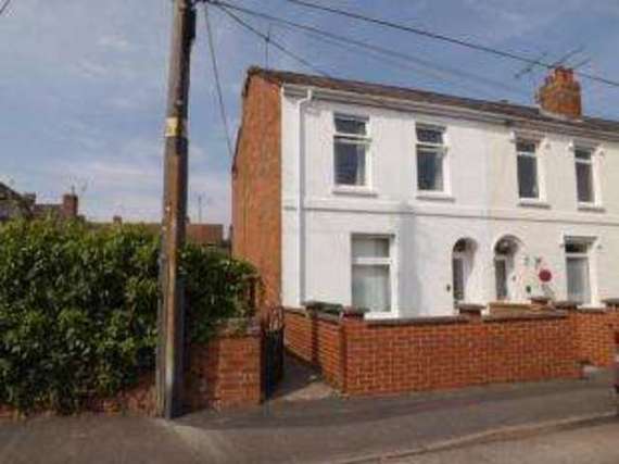 2 Bedroom End of Ter...