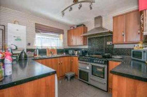 3&nbsp;Bedroom&nbsp;End of Ter...