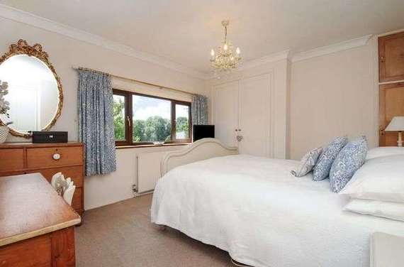 3 Bedroom Semi-Detac...