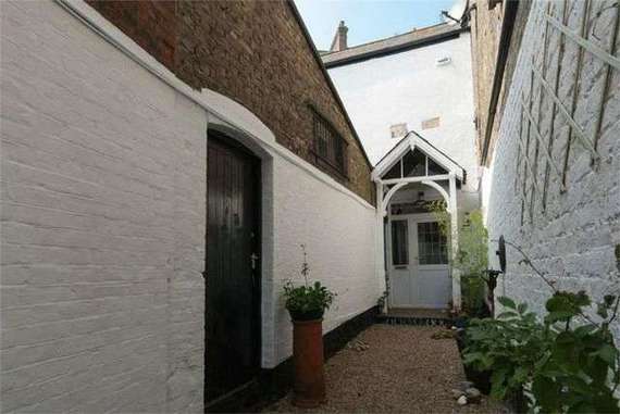 1 Bedroom Terraced