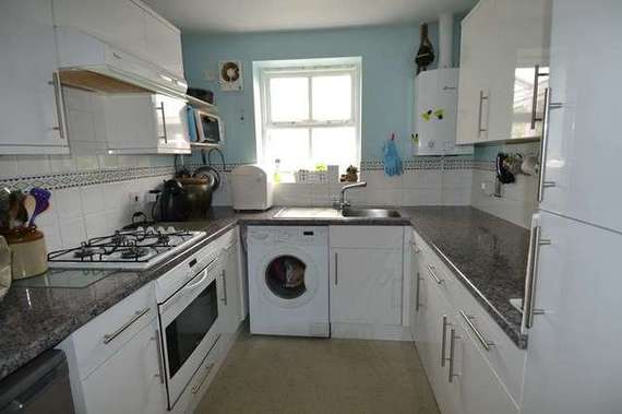 6 Bedroom Semi-Detac...