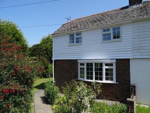 2 Bedroom End of Ter...