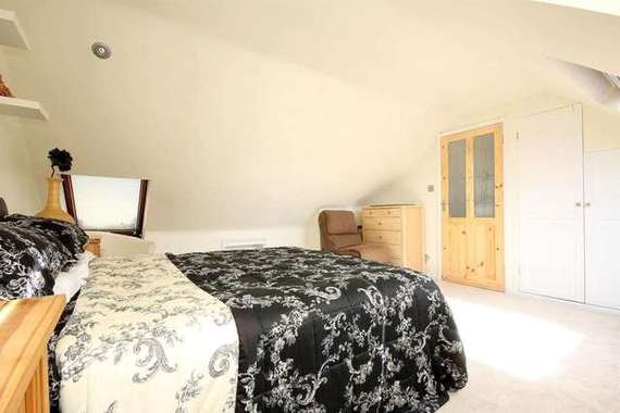 1 Bedroom Maisonette