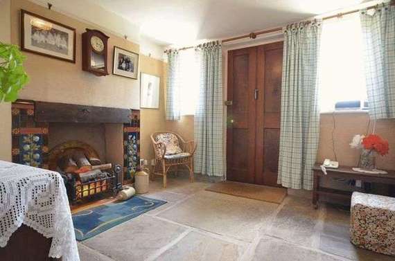 6&nbsp;Bedroom&nbsp;Detached