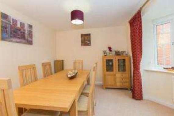 5&nbsp;Bedroom&nbsp;Detached