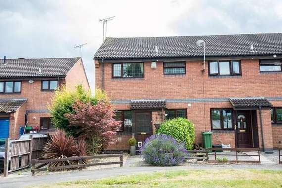 1 Bedroom End of Ter...