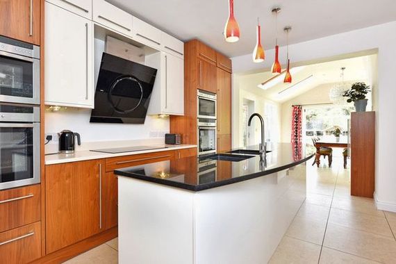 5 Bedroom Semi-Detac...