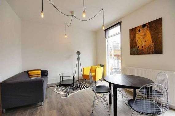 2 Bedroom Flat