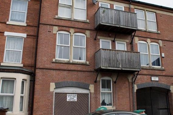 1 Bedroom Flat