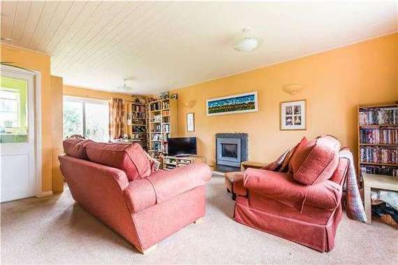 4 Bedroom Semi-Detac...