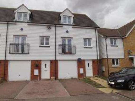 2 Bedroom End of Ter...