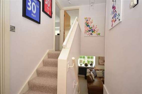 3 Bedroom Ground Fla...