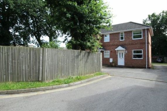 1 Bedroom Semi-Detac...