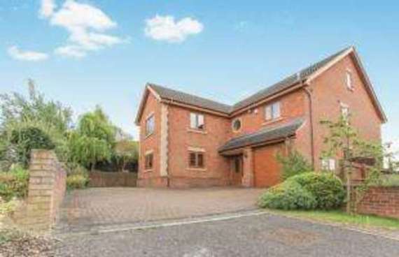 6 Bedroom Detached