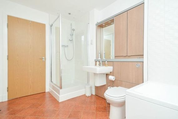 5 Bedroom Terraced