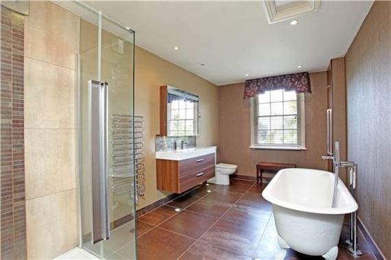 4 Bedroom Terraced