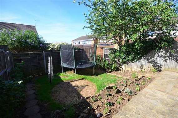 3 Bedroom End of Ter...