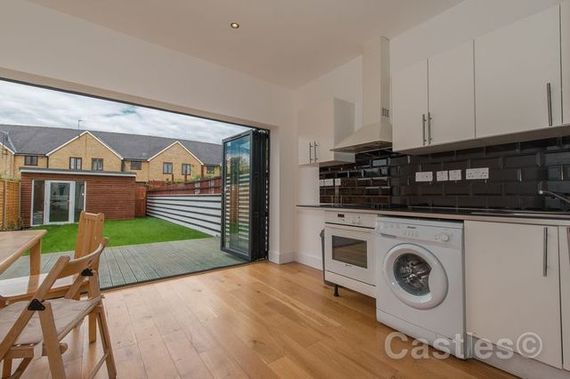 5 Bedroom Terraced