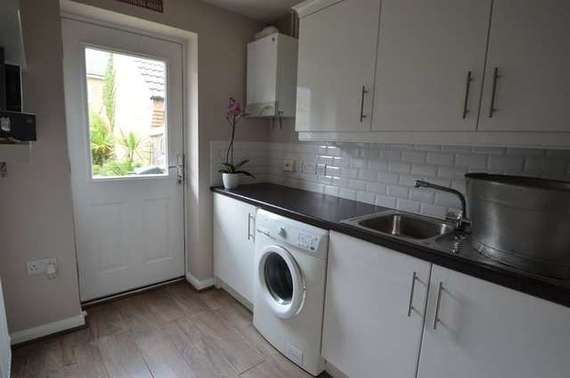 5 Bedroom Semi-Detac...
