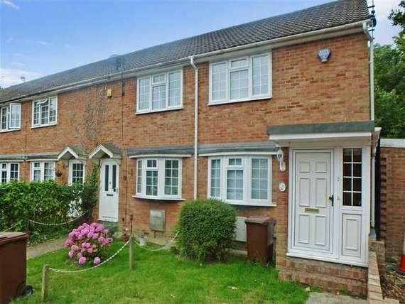 2 Bedroom End of Ter...