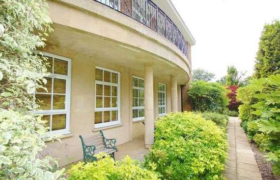 1 Bedroom Flat