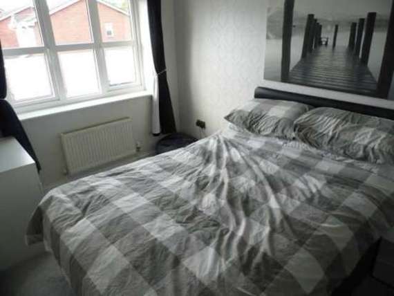 3 Bedroom Semi-Detac...