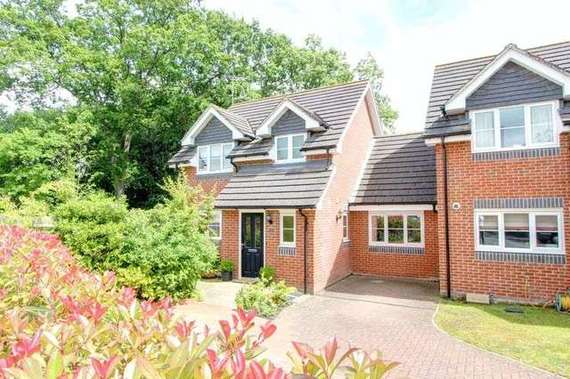 4 Bedroom Semi-Detac...