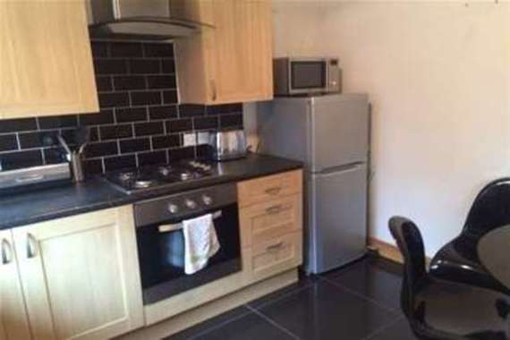 2 Bedroom Maisonette