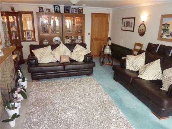 5 Bedroom Detached