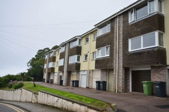 2 Bedroom Flat