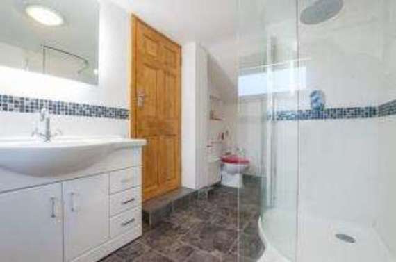 6 Bedroom Semi-Detac...