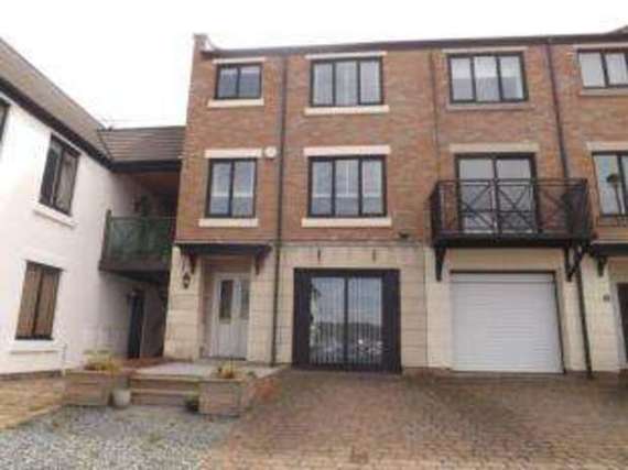 4 Bedroom Town House