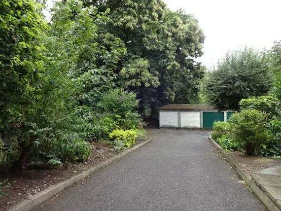 2 Bedroom Flat