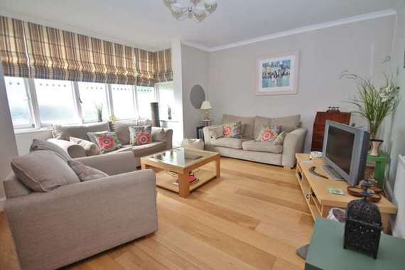 4 Bedroom Semi-Detac...